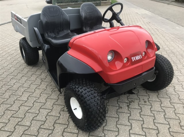 Toro Workman met kipbak