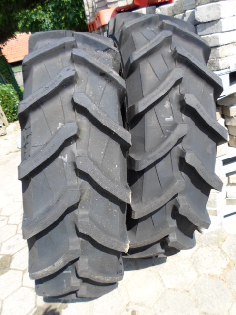 Set banden 420/85R24 en 460/85R38