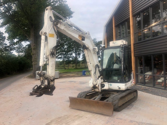 TAKEUCHI TB 250