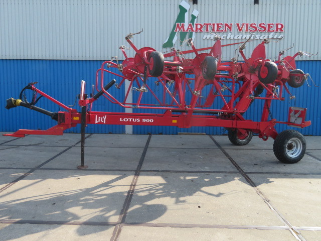 LELY LOTUS 900