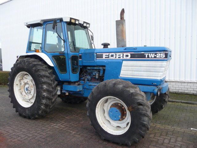 ford tw 25 II