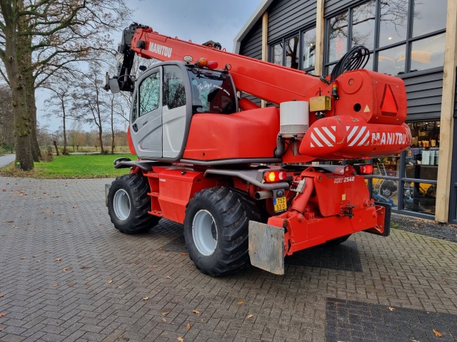 MANITOU MRT 2540 roterende verreiker