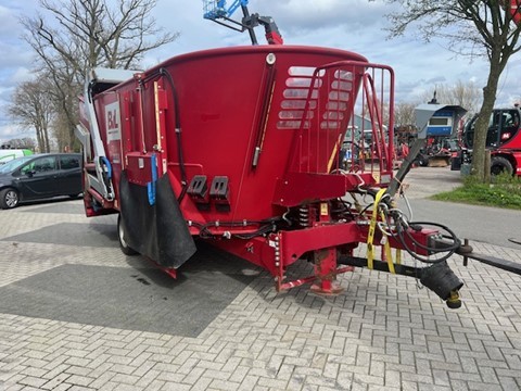 BVL 20-2S zelfladende voermengwagen 20m3