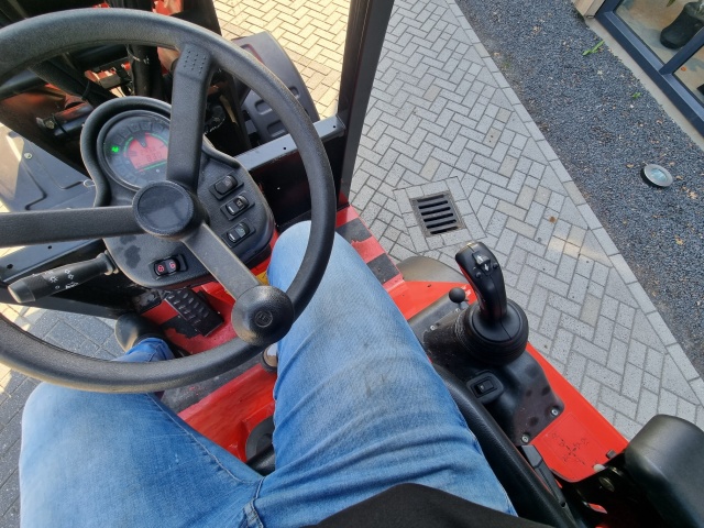 MANITOU MLA 4-50H shovel 2870 kgs