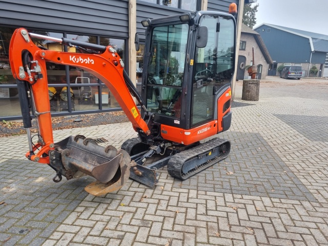 Gebruikte Kubota minigraver 1615 kgs