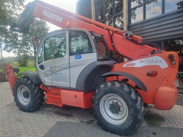 MANITOU MT 1440 verreiker hefhoogte 14 m