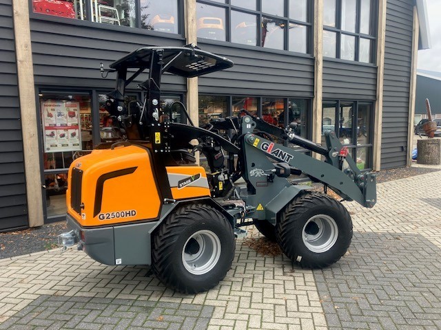 GIANT G2500HD kniklader gewicht 2400 kgs