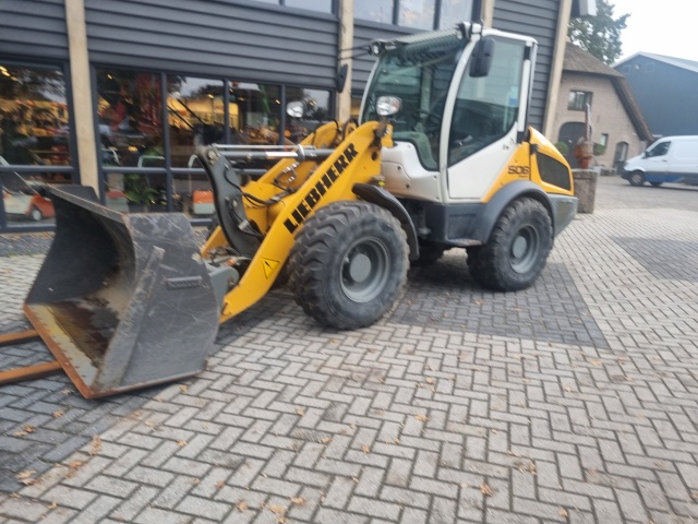 LIEBHERR L506C met centrale smering