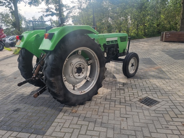 DEUTZ 6206 tractor met 4 cil en 60 pk