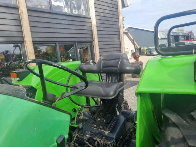 DEUTZ 6206 tractor met 4 cil en 60 pk