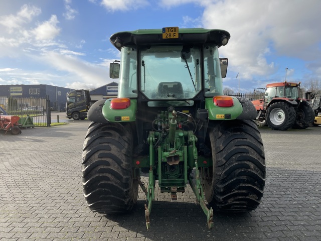 John Deere 5720 met fronthef&pto