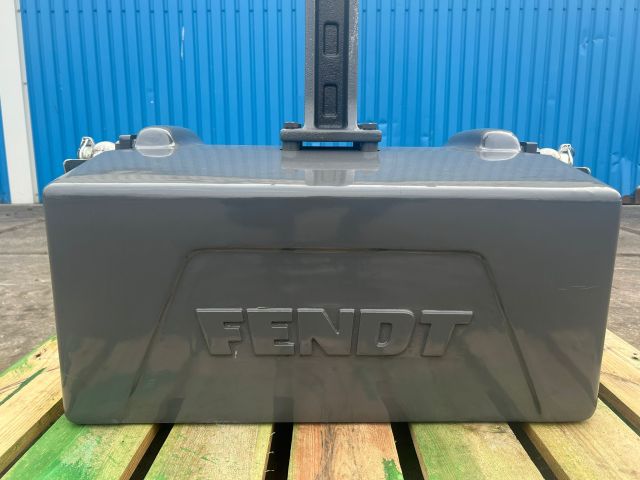 Fendt 1250 kg frontgewicht